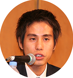 Luật sư Suzuki Satoshi