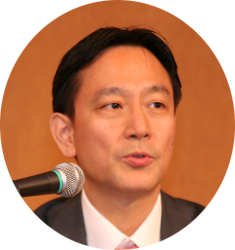 Luật sư Asai Takashi
