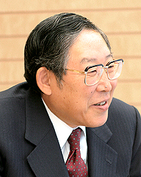 Chủ tịch Liên đoàn Kinh doanh Nhật Bản Okuda
