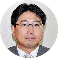 Nhà nghiên cứu trưởng Kawashima