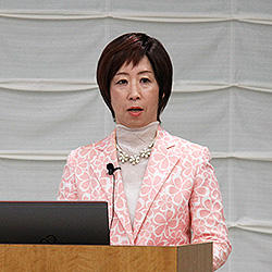 Giáo sư Shirai
