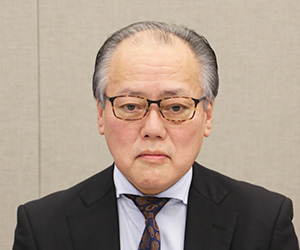 MR. Higashi